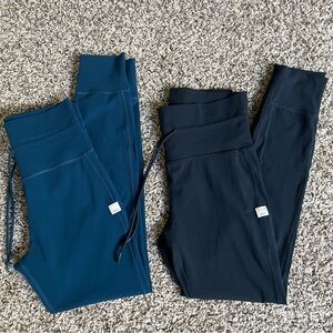 Lot of 2 Vuori Leggings Size Small